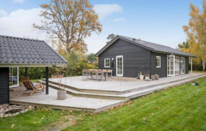Amazing Home In Hornbæk With Jacuzzi in Hornbæk
